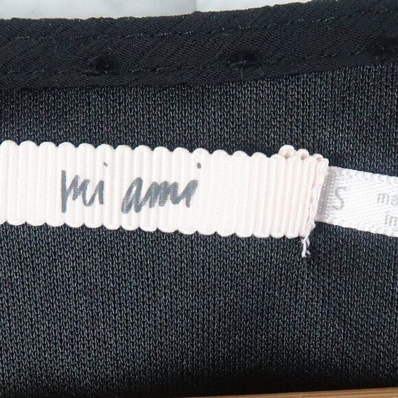 MI AMI BLACK V NECK FLUTTER SLEEVE POLKA DOT DETAIL CROP TOP SIZE SMALL - Picture 2 of 6